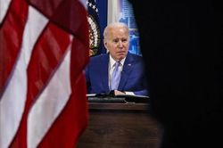 Ông Biden vẫn sống dưới 'cái bóng' của ông Trump