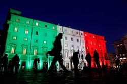 Nợ công của Italia chạm mức cao kỷ lục