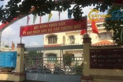 Xin số điện thoại chủ tịch xã phải gọi chủ tịch huyện