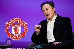 Elon Musk khoe đang chuẩn bị mua Manchester United