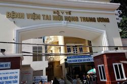 Thiếu thuốc, vật tư, bệnh nhân xin ra viện, bệnh viện tuyến cuối phải gửi sang nơi khác