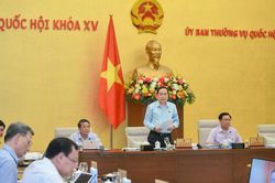 Đề xuất không sử dụng thiết bị nghe nhìn cá nhân, điện thoại trong phiên họp kín, họp về nhân sự