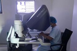 Lần đầu tiên, Bệnh viện K phẫu thuật điều trị ung thư thận bằng robot