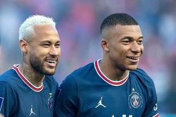 Mbappe, Neymar bị PSG kỷ luật