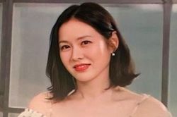 Son Ye Jin gây chú ý với tóc ngắn trẻ trung