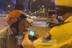 Nhậu 2 chai bia, người đàn ông bị phạt 7 triệu đồng, tước bằng lái 23 tháng