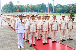 Đảng ủy Công an Trung ương, Bộ Công an vào Lăng viếng Chủ tịch Hồ Chí Minh
