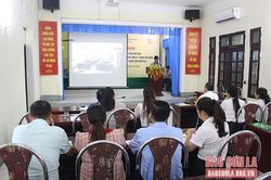Đẩy mạnh hỗ trợ nông dân chuyển đổi số trong sản xuất và tiêu thụ nông sản