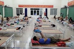 Trốn khỏi casino ở Campuchia, hàng chục người bơi qua sông biên giới về Việt Nam