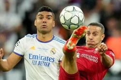 Vì sao hoàn tất hợp đồng, MU vẫn không thể sử dụng Casemiro trong đại chiến với Liverpool?