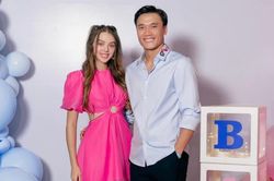 Vợ Tây Bùi Tiến Dũng thể hiện trình nói tiếng việt khiến dân tình thích thú