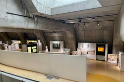 Thăm bảo tàng khảo cổ học Lyon