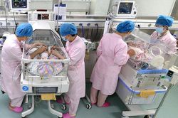 Trung Quốc khuyến khích các gia đình sinh thêm con: Ứng phó nguy cơ khủng hoảng nhân khẩu học
