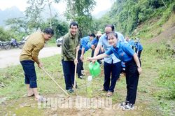 Văn phòng UBND tỉnh thực hiện 'Ba cùng' với nhân dân xã Thượng Lâm