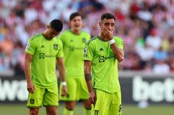 Bruno Fernandes thừa nhận đáng lo về phòng thay đồ MU
