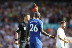 Thua thảm trên sân của Leeds, Chelsea tụt xuống nửa cuối BXH