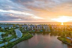 Nhà đầu tư bất động sản lui về phòng thủ