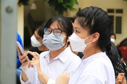 Lùi lịch nộp lệ phí đăng ký xét tuyển đại học
