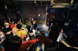 Trèo cây vào nhà lấy chìa khóa bỏ quên, người đàn ông ngã tử vong