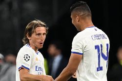 Modric tiếc nuối Casemiro