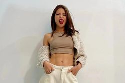 Thành viên Mamamoo tiết lộ cách để bụng có múi
