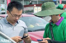 Hoàn thành dán thẻ định danh ô-tô kinh doanh vận tải trước ngày 30-8
