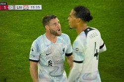 Bị Sancho đánh lừa, Milner trút giận lên Van Dijk