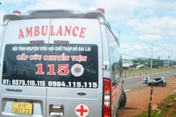 Chư Păh: Xe cứu thương tông xe máy khiến 1 người tử vong
