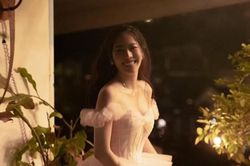 Thời trang đồng điệu của cặp chị em sinh đôi Nam Em và Lệ Nam
