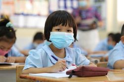 TP.HCM tạm thời chưa tổ chức thu học phí năm học 2022-2023
