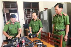 Tàng trữ trái phép vũ khí thể thao, một người bị phạt 30 triệu đồng