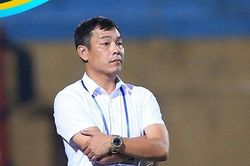 HLV Nguyễn Huy Hoàng thừa nhận SLNA hết cửa vô địch V.League 2022