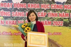 Nữ nhà giáo yêu nghề, yêu trẻ