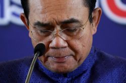 Bị đình chỉ chức thủ tướng, ông Prayuth vẫn là bộ trưởng Quốc phòng