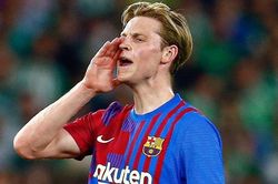 Barca quyết định bất ngờ về tiền vệ De Jong