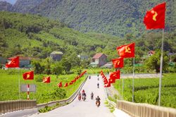 Thôn quê Nghệ An rực rỡ cờ hoa chào mừng Quốc khánh