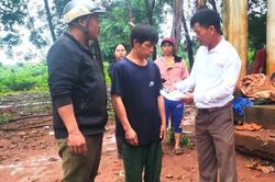 Sét đánh trúng chòi rẫy, 2 người chết, 2 người văng ra xa