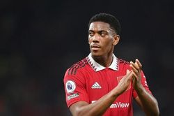 MU và Ten Hag méo mặt vì Martial lại chấn thương