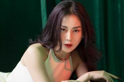 Phương Oanh: 'Có những mối quan hệ chỉ có người trong cuộc mới hiểu'