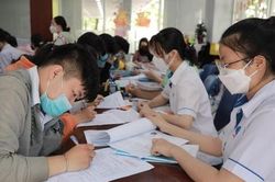 Ôm rơm nặng bụng
