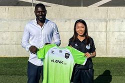 Đích thân Chủ tịch CLB Lank FC chào đón Huỳnh Như