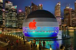 Apple Store đầu tiên nổi trên mặt nước có gì đặc biệt?
