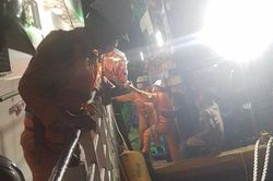 Xuyên đêm kịp thời cứu ngư dân nguy kịch tính mạng trên biển Bình Thuận