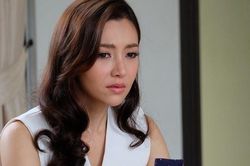 Ngày giỗ chồng, tôi gói ghém kỷ vật của anh và phát hiện bí mật