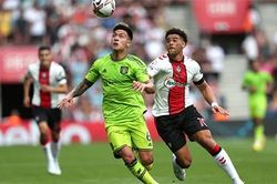 Ngã ngửa với tỷ lệ thắng không chiến của Lisandro Martinez