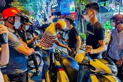 Theo chân Cảnh sát 141 truy quét thanh niên càn quấy trong đêm