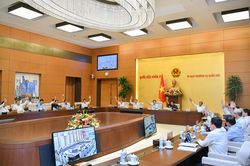 Không đồng ý chuyển 932 tỷ đồng còn dư từ vốn cấp cho y tế, lao động sang làm giao thông