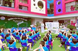 Chào tuần mới: May rủi đầu đời