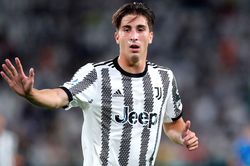 Juventus 1-1 Roma: Hài lòng với một trận hòa