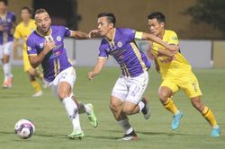 Bóng đá Việt Nam hôm nay: Bình Định tự tin thắng Hà Nội. HLV Pau FC thất vọng về học trò